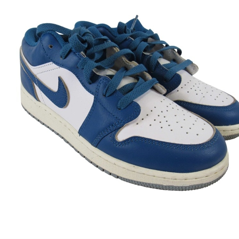 Nike Air Jordan 1 Low SE (GS) Youth Sneakers